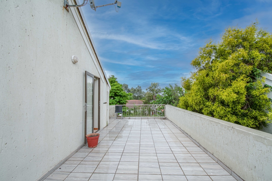 3 Bedroom Property for Sale in Broadacres Gauteng