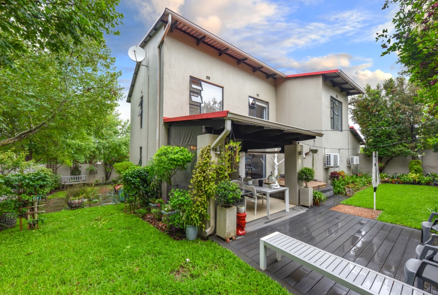 To Let 3 Bedroom Property for Rent in Broadacres Gauteng