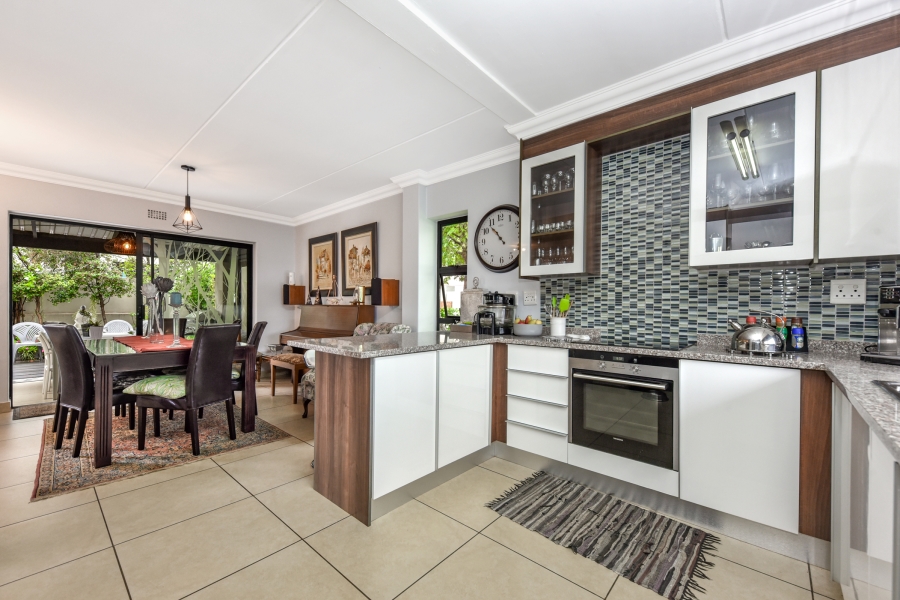 To Let 3 Bedroom Property for Rent in Broadacres Gauteng