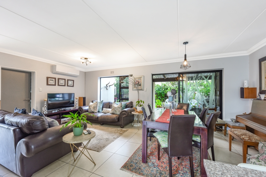 To Let 3 Bedroom Property for Rent in Broadacres Gauteng