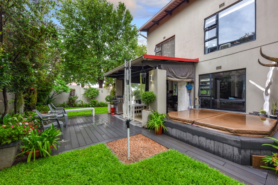 To Let 3 Bedroom Property for Rent in Broadacres Gauteng