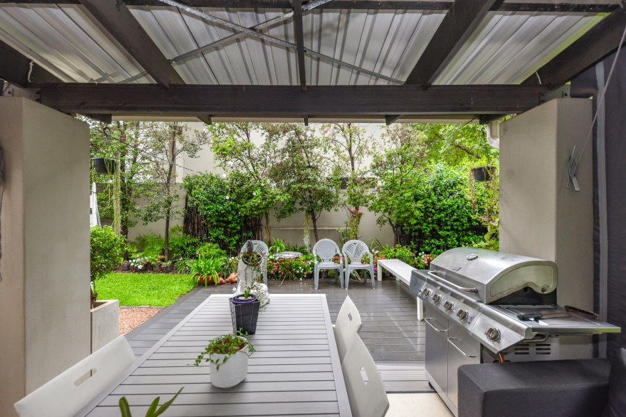 To Let 3 Bedroom Property for Rent in Broadacres Gauteng