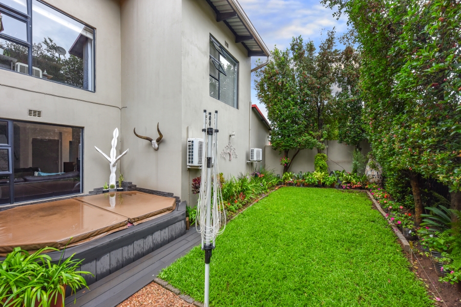 To Let 3 Bedroom Property for Rent in Broadacres Gauteng