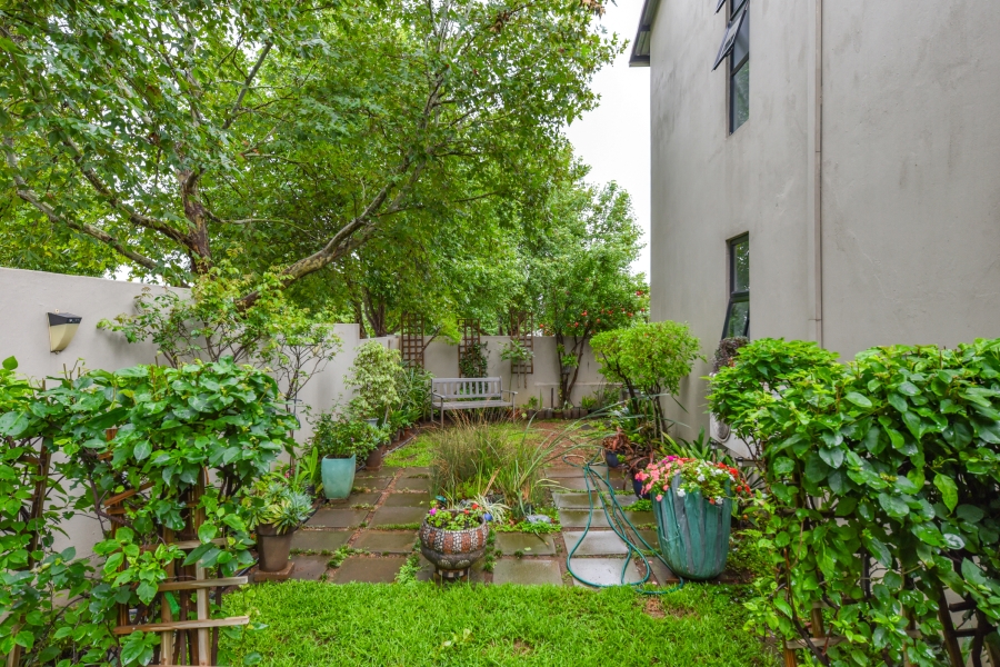 To Let 3 Bedroom Property for Rent in Broadacres Gauteng