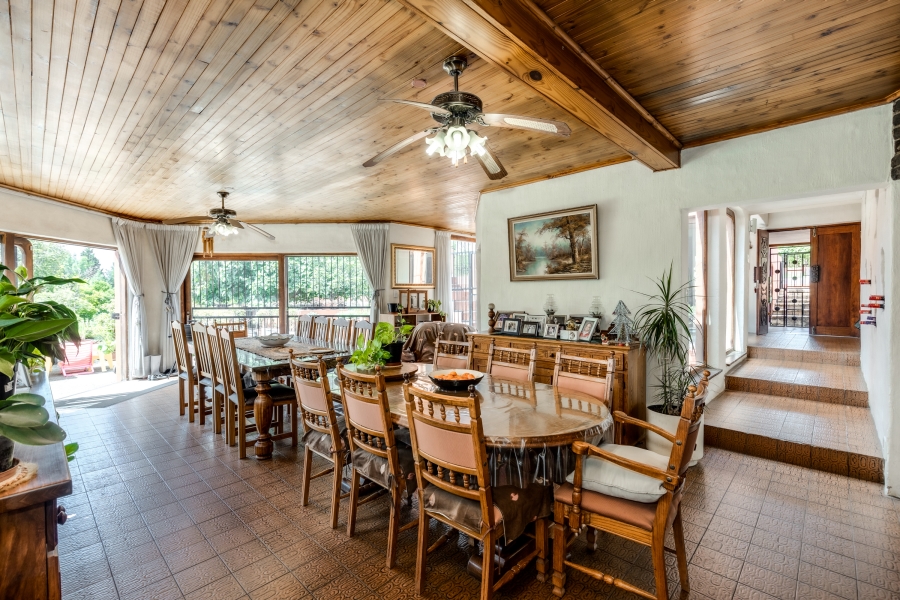 5 Bedroom Property for Sale in Chartwell Gauteng