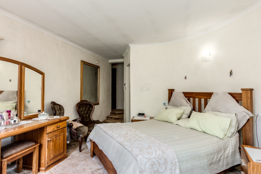 5 Bedroom Property for Sale in Chartwell Gauteng