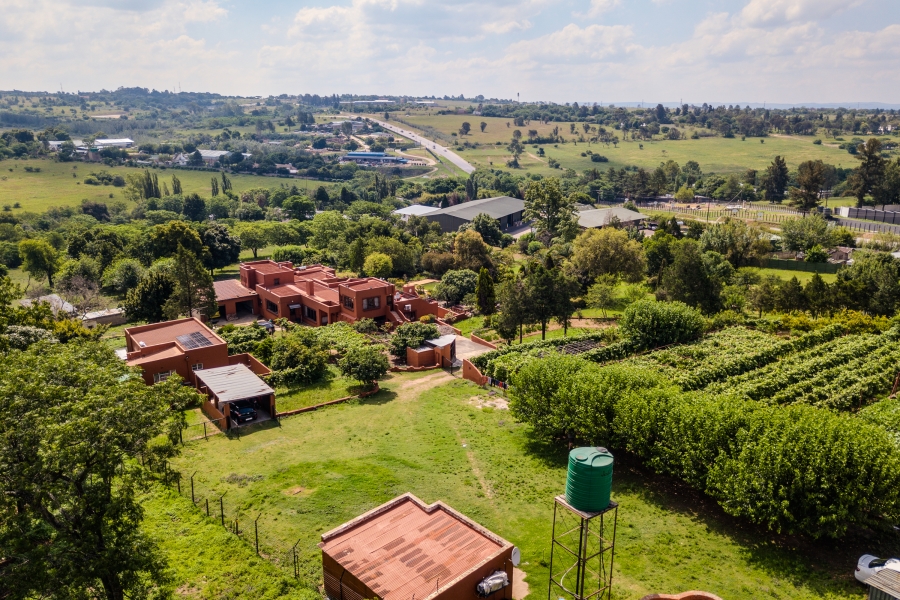 5 Bedroom Property for Sale in Chartwell Gauteng