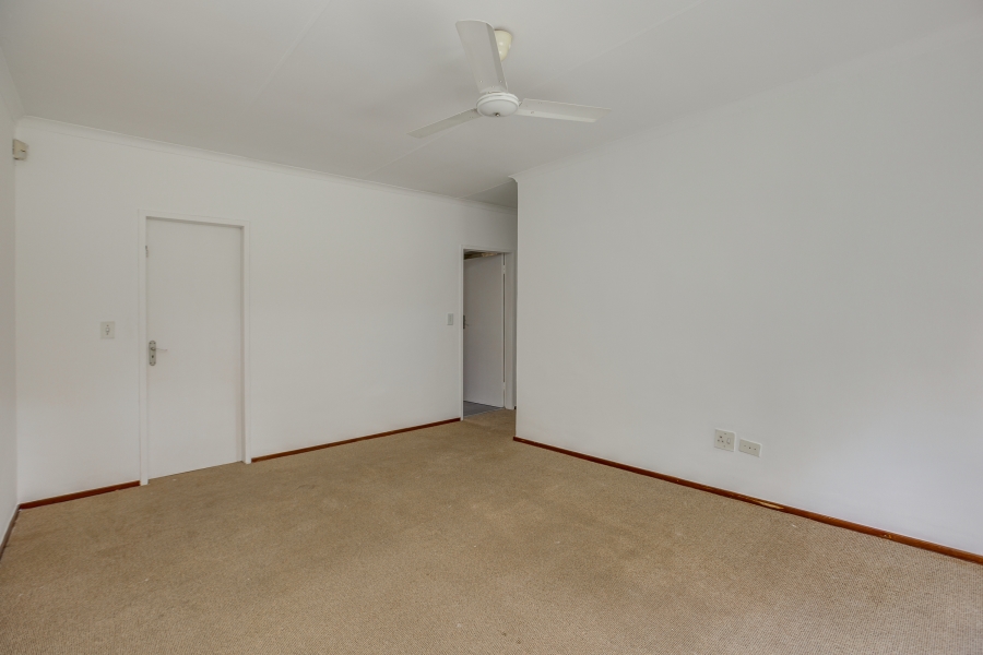 5 Bedroom Property for Sale in Lonehill Gauteng