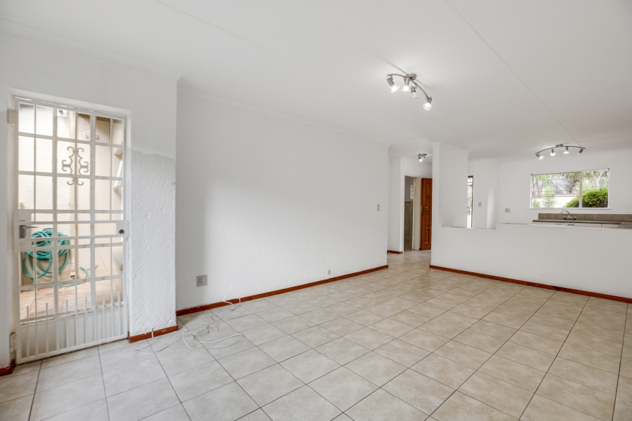 5 Bedroom Property for Sale in Lonehill Gauteng