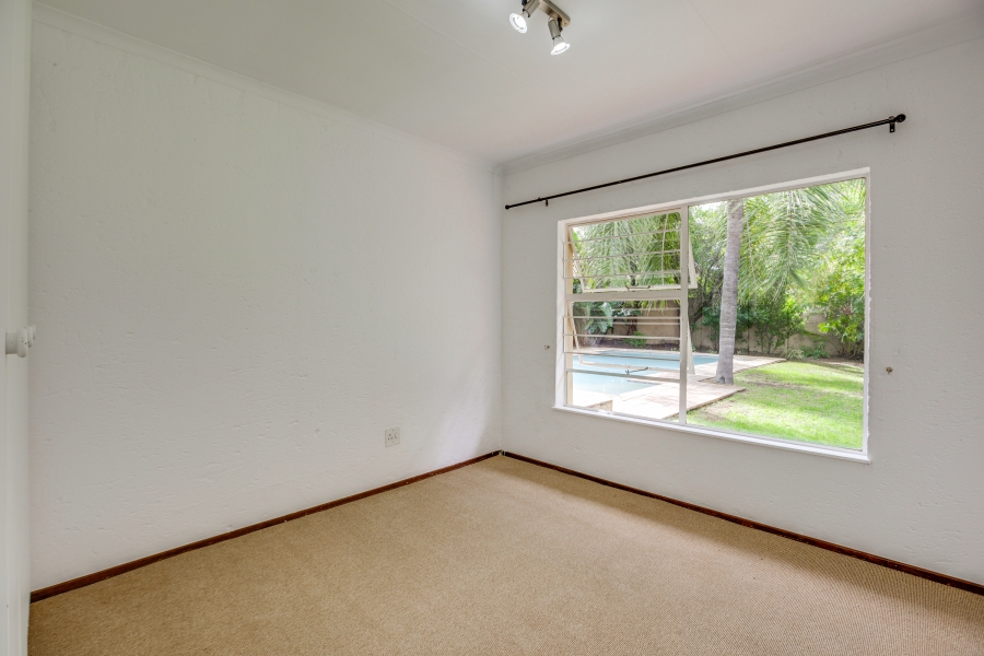 5 Bedroom Property for Sale in Lonehill Gauteng