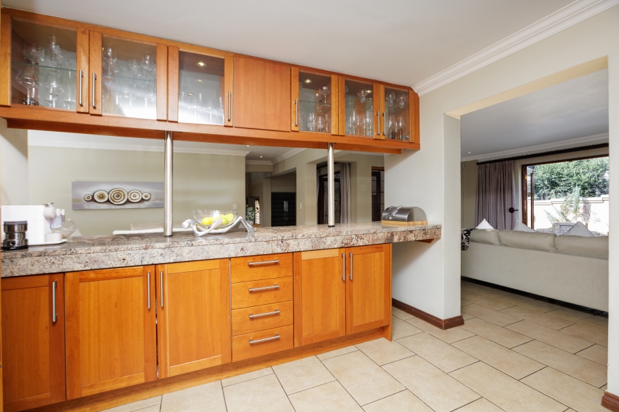 3 Bedroom Property for Sale in Broadacres Gauteng