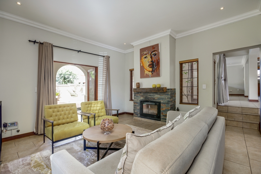 3 Bedroom Property for Sale in Broadacres Gauteng