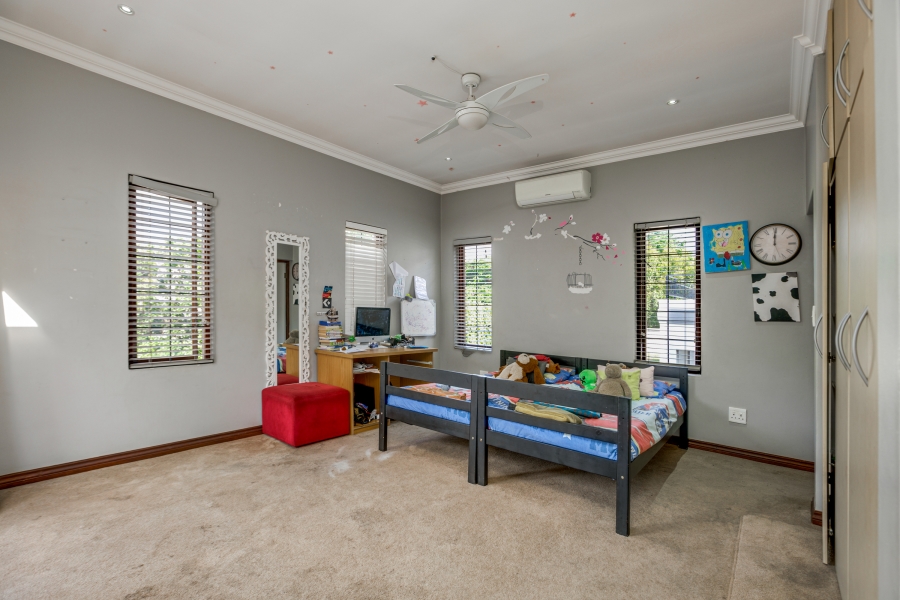 3 Bedroom Property for Sale in Broadacres Gauteng