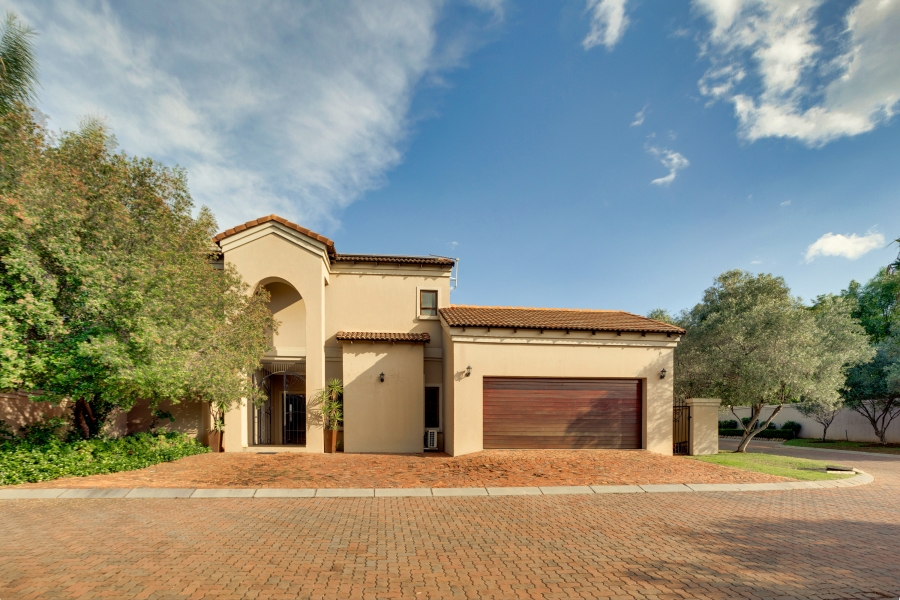 3 Bedroom Property for Sale in Broadacres Gauteng