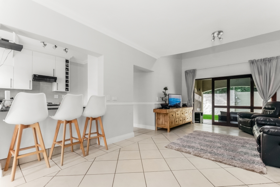 To Let 3 Bedroom Property for Rent in Lonehill Gauteng