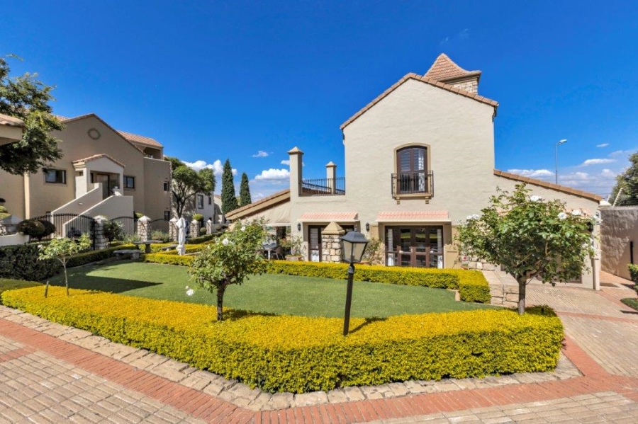 To Let 3 Bedroom Property for Rent in Lonehill Gauteng
