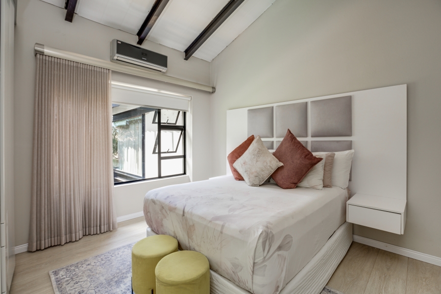 5 Bedroom Property for Sale in Beverley Gauteng