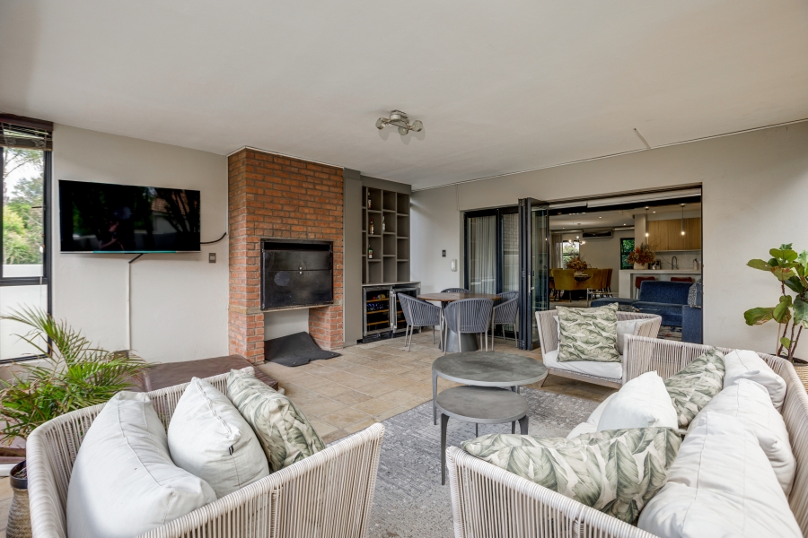 5 Bedroom Property for Sale in Beverley Gauteng