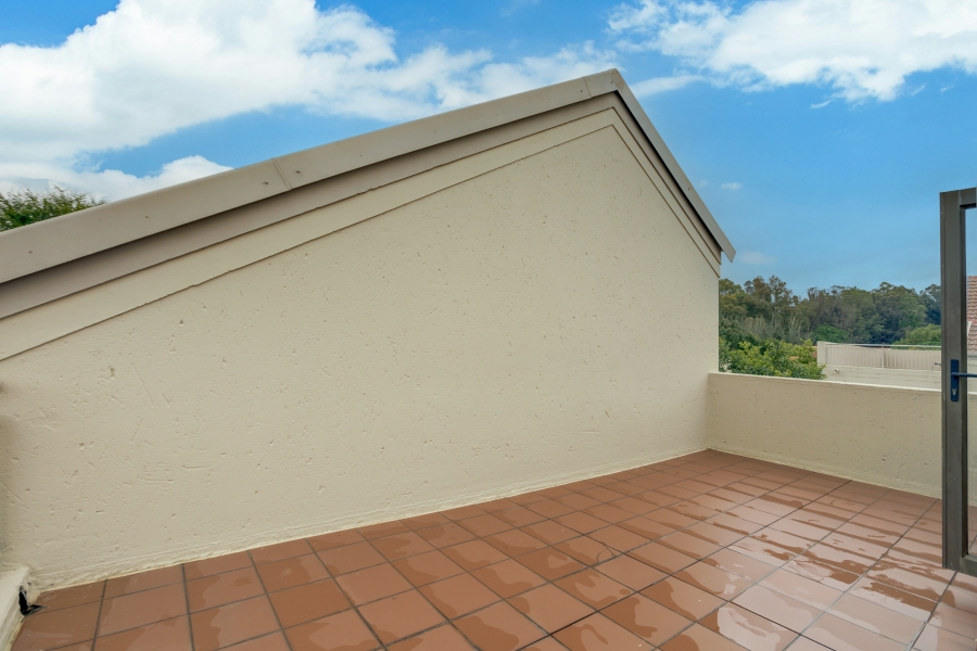 1 Bedroom Property for Sale in Paulshof Gauteng