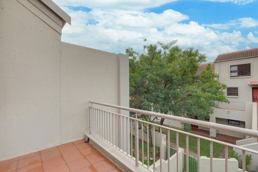 1 Bedroom Property for Sale in Paulshof Gauteng