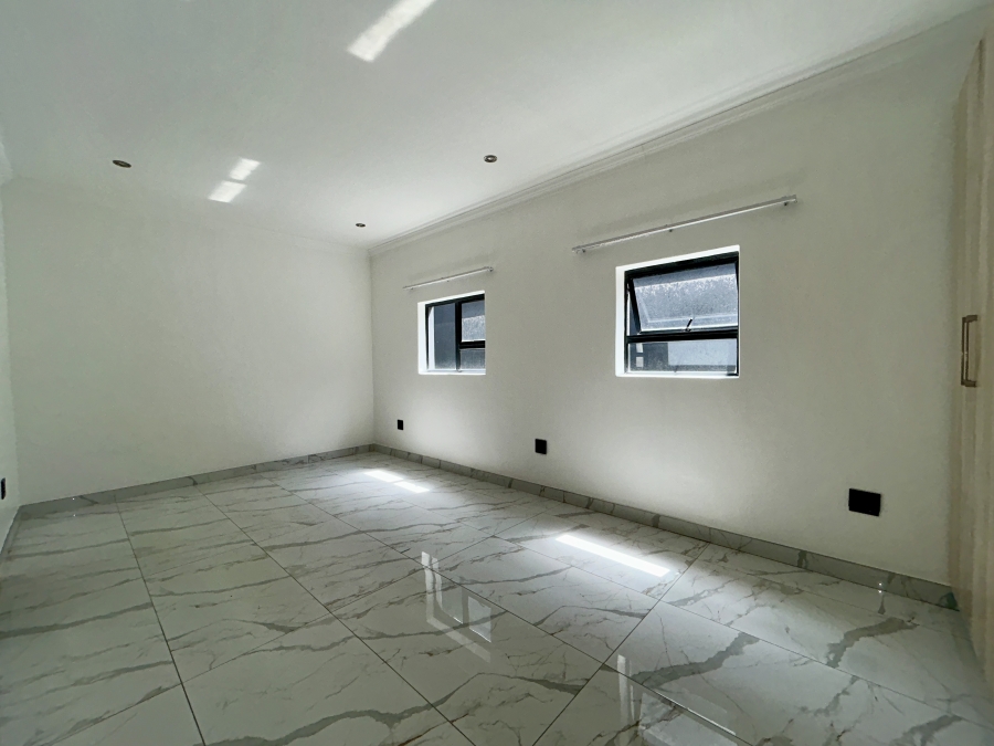 To Let 0 Bedroom Property for Rent in Fourways Gauteng