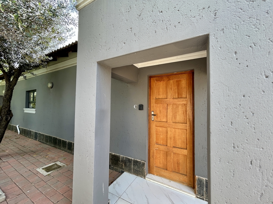 To Let 0 Bedroom Property for Rent in Fourways Gauteng