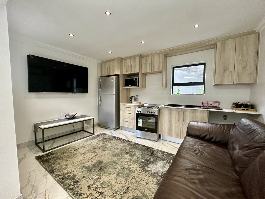 To Let 1 Bedroom Property for Rent in Fourways Gauteng