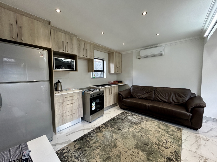 To Let 1 Bedroom Property for Rent in Fourways Gauteng