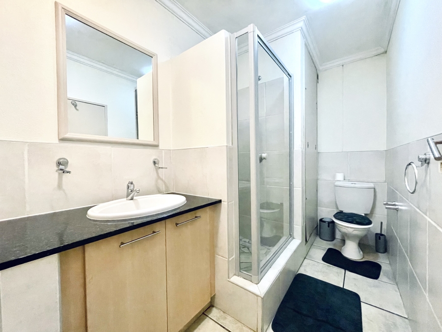 To Let 2 Bedroom Property for Rent in Morningside Gauteng