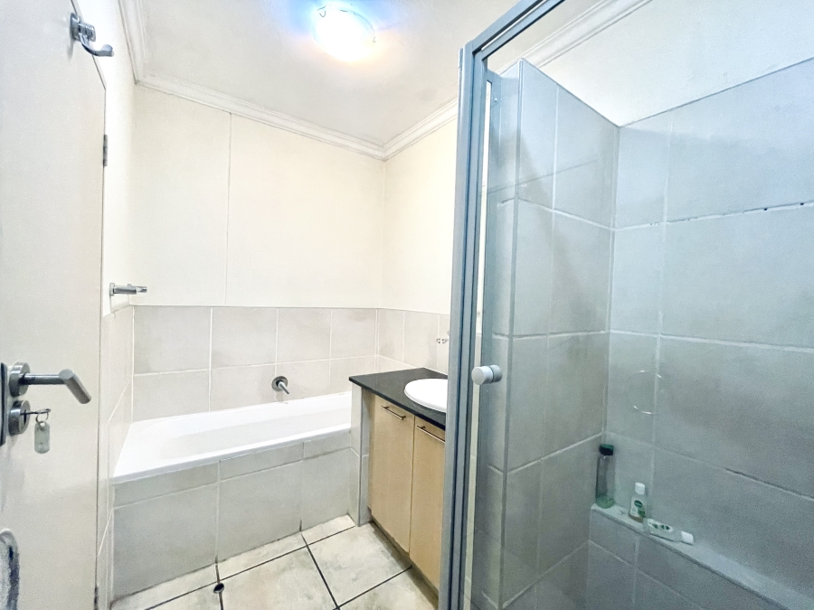 To Let 2 Bedroom Property for Rent in Morningside Gauteng