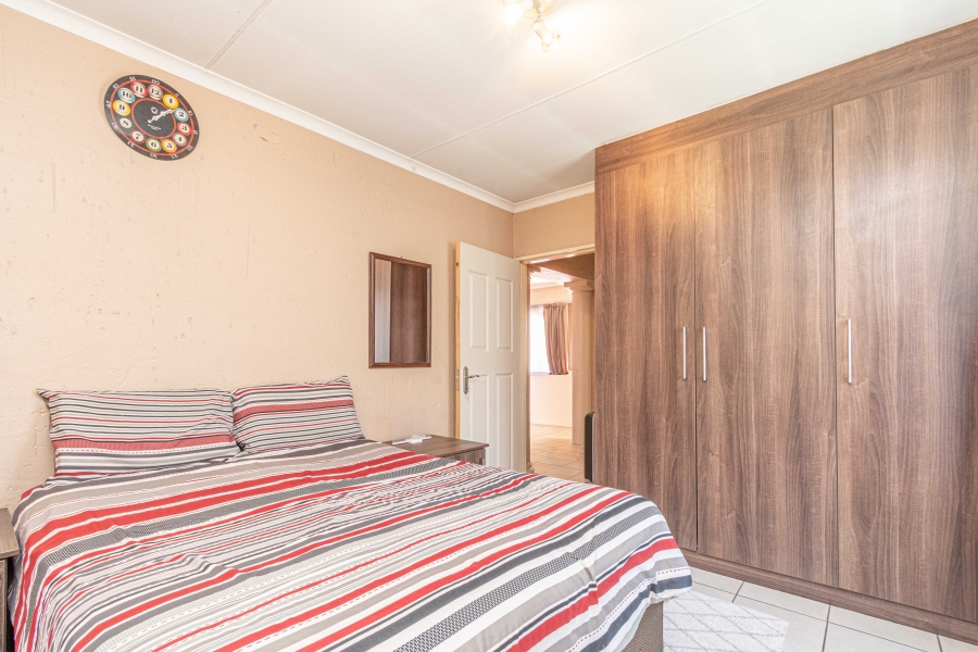 2 Bedroom Property for Sale in North Riding Gauteng