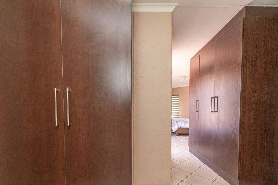 2 Bedroom Property for Sale in North Riding Gauteng