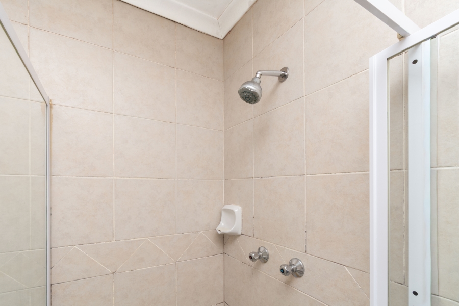 2 Bedroom Property for Sale in North Riding Gauteng