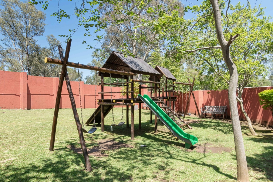 2 Bedroom Property for Sale in North Riding Gauteng