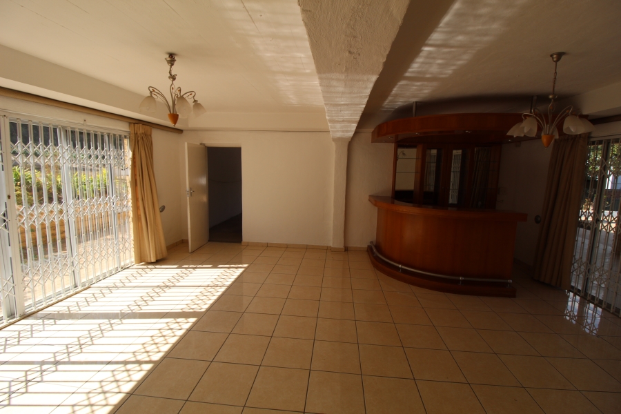 5 Bedroom Property for Sale in Bryanston Gauteng