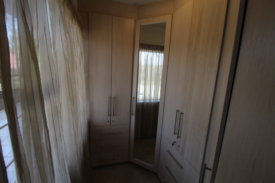 5 Bedroom Property for Sale in Bryanston Gauteng