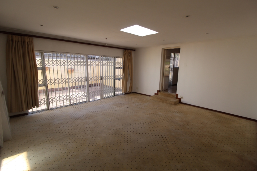 5 Bedroom Property for Sale in Bryanston Gauteng