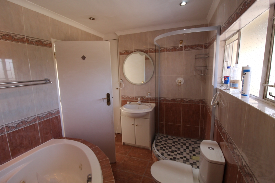 5 Bedroom Property for Sale in Bryanston Gauteng