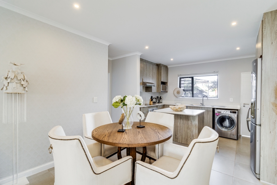 To Let 2 Bedroom Property for Rent in Morningside Gauteng