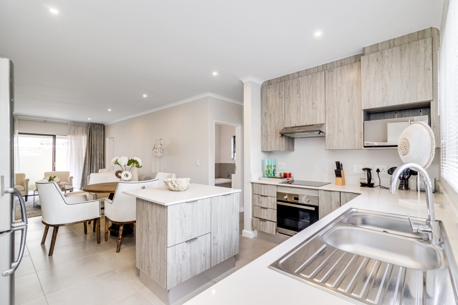 To Let 2 Bedroom Property for Rent in Morningside Gauteng