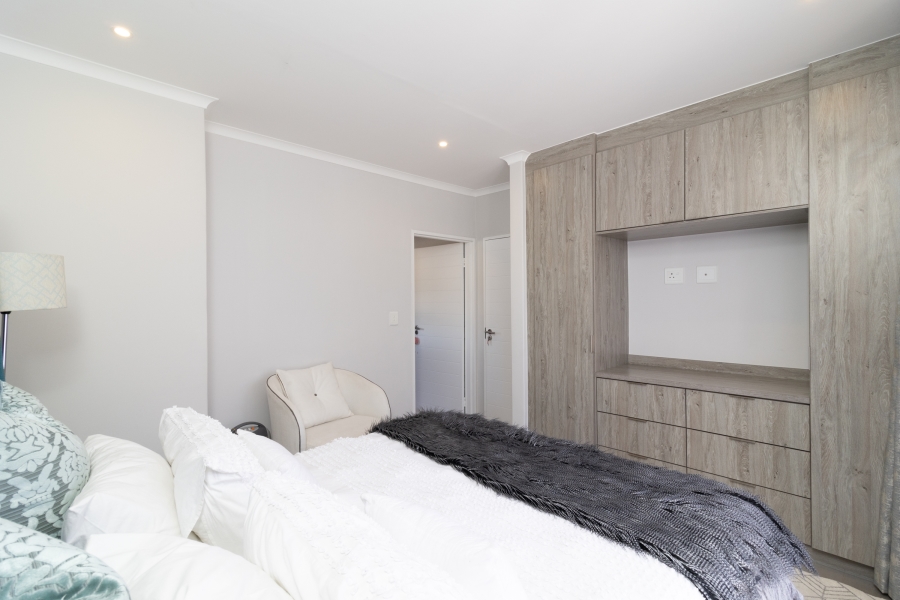 To Let 2 Bedroom Property for Rent in Morningside Gauteng