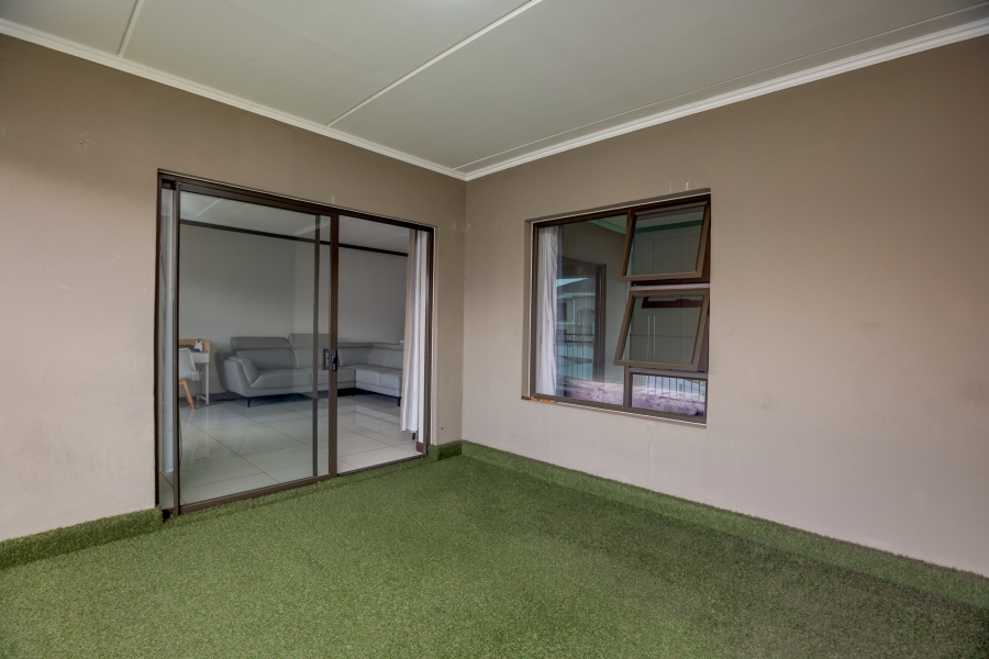 To Let 3 Bedroom Property for Rent in Fourways Gauteng