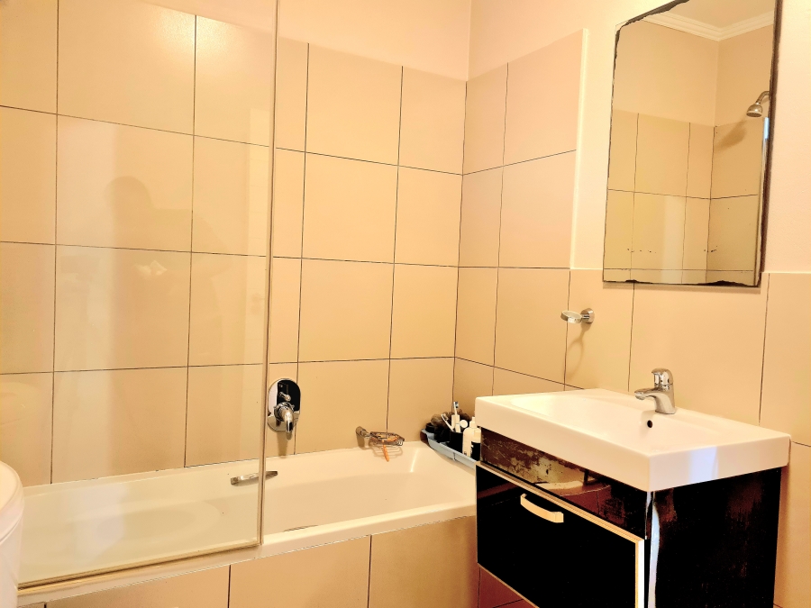 1 Bedroom Property for Sale in Jackal Creek Golf Estate Gauteng