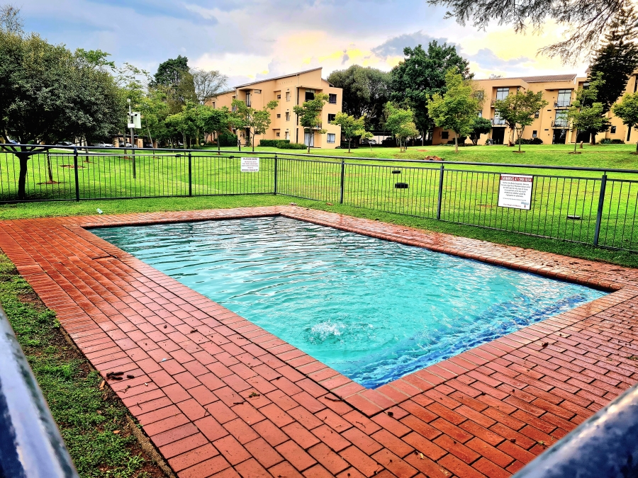 1 Bedroom Property for Sale in Jackal Creek Golf Estate Gauteng