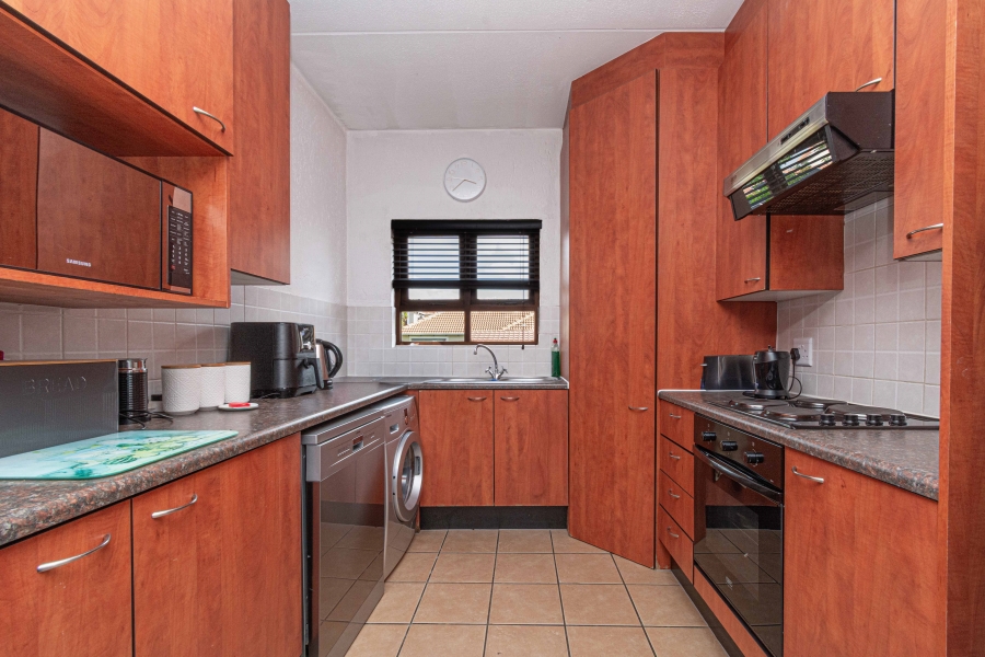 2 Bedroom Property for Sale in Sunninghill Gauteng