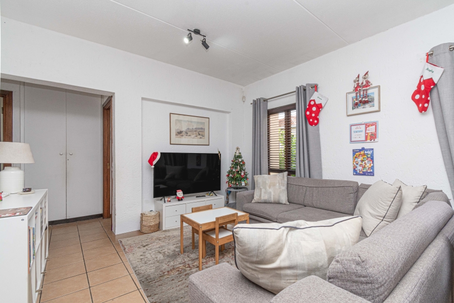 2 Bedroom Property for Sale in Sunninghill Gauteng