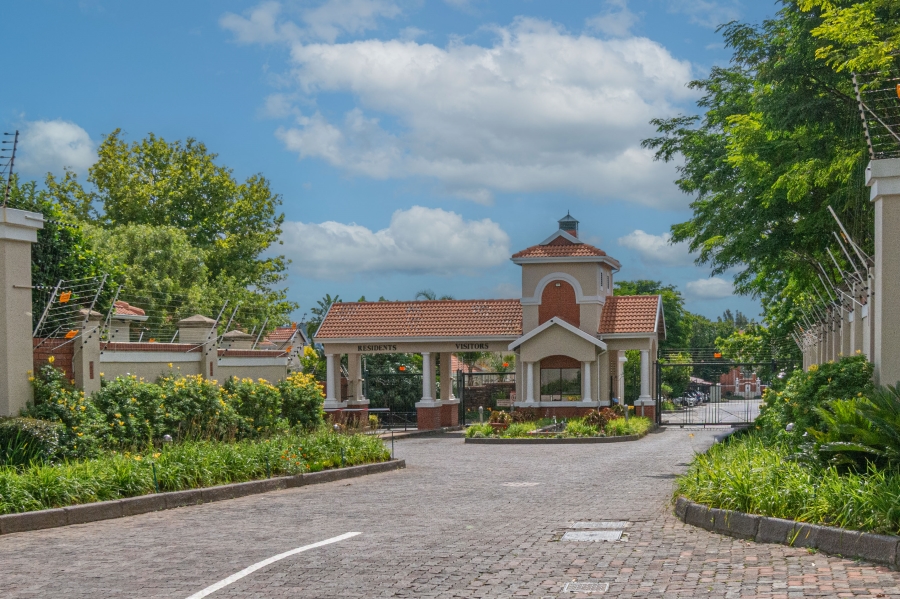 2 Bedroom Property for Sale in Sunninghill Gauteng