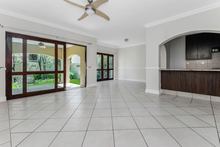 2 Bedroom Property for Sale in Lonehill Gauteng