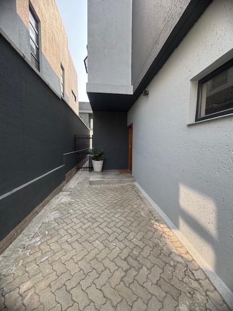 To Let 3 Bedroom Property for Rent in Edenburg Gauteng