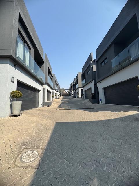 To Let 3 Bedroom Property for Rent in Edenburg Gauteng